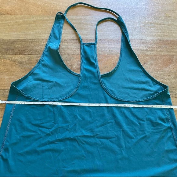 Lululemon New Coastal Tank Size 8 Dark Teal NWOT. L8 - Picture 4 of 5